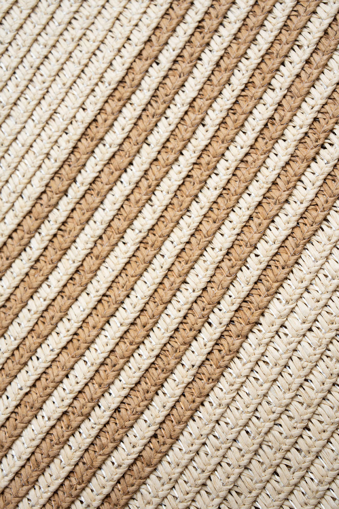 Straw Woven Cross-Body Bag - Image 3