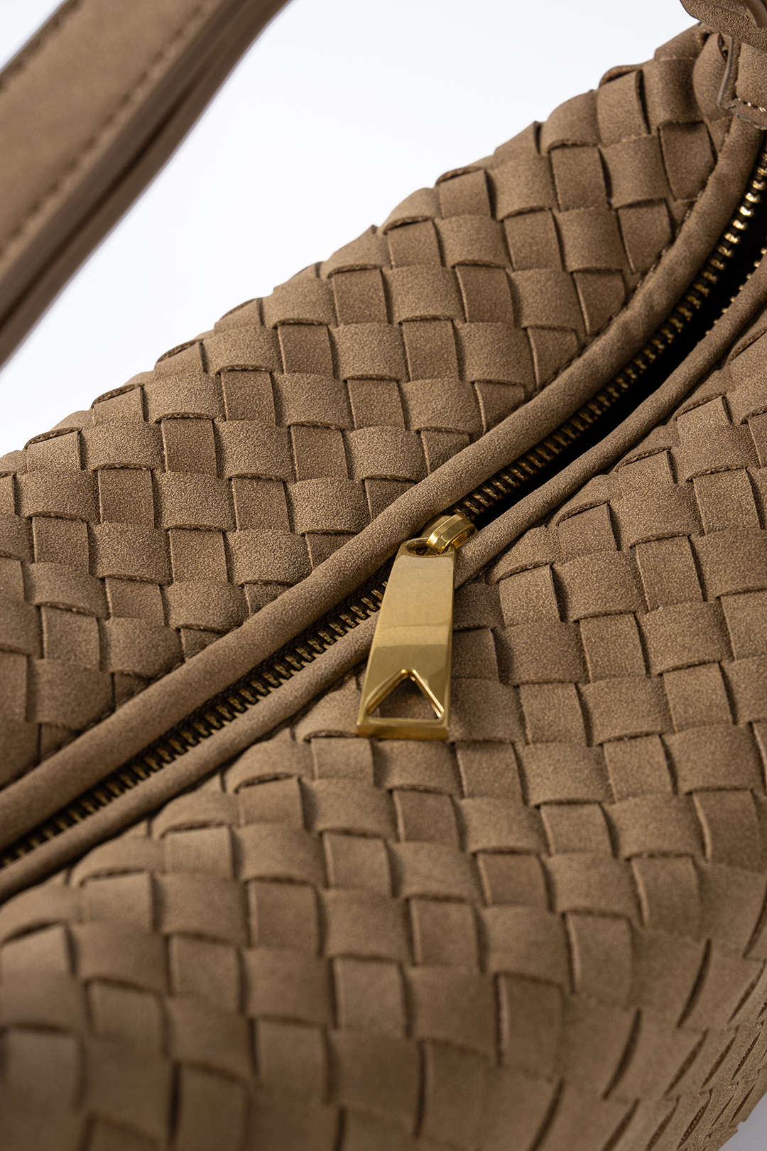 Woven Zipper Cross-Body Bag - Image 3