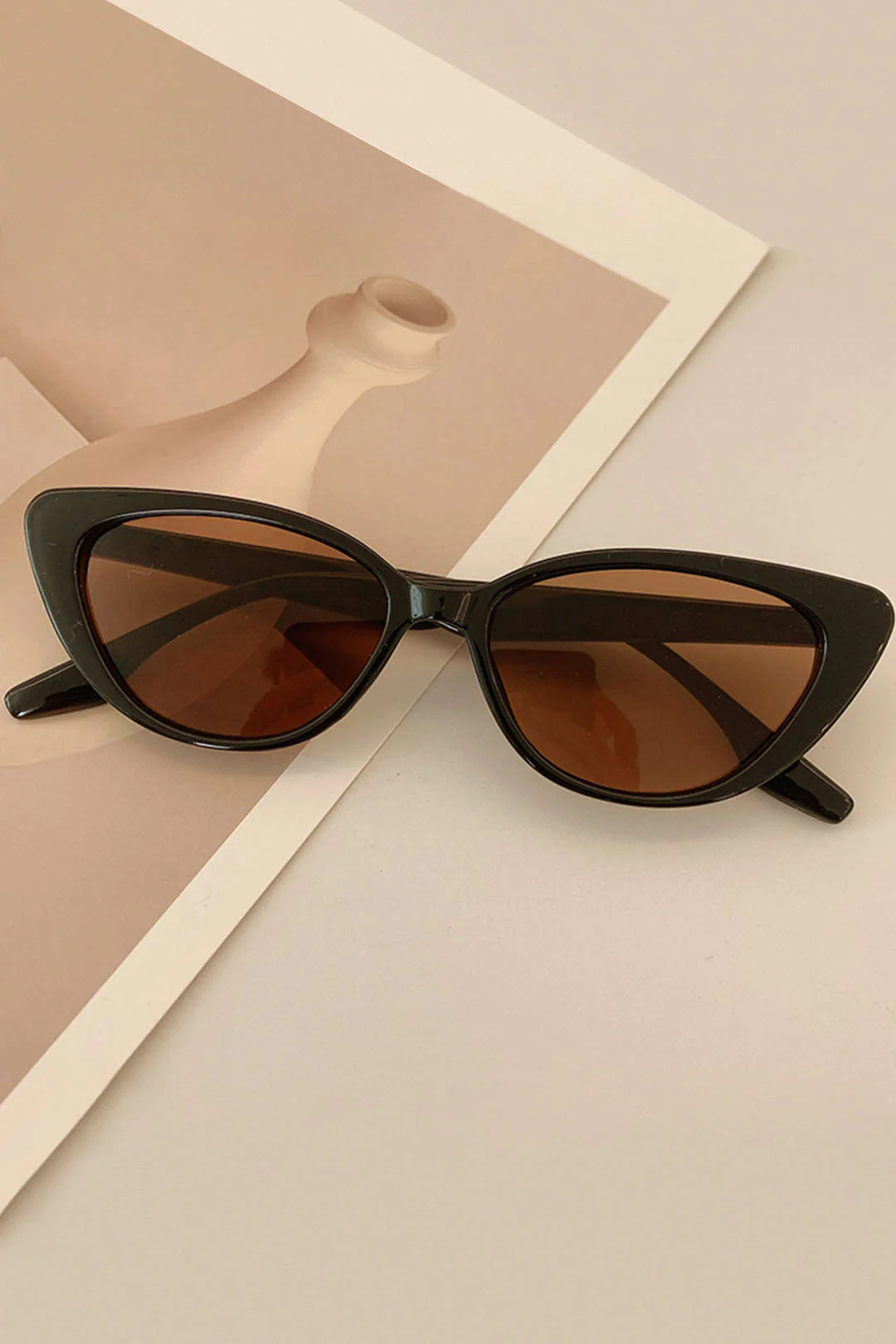 Oval Frame Sunglasses - Image 2