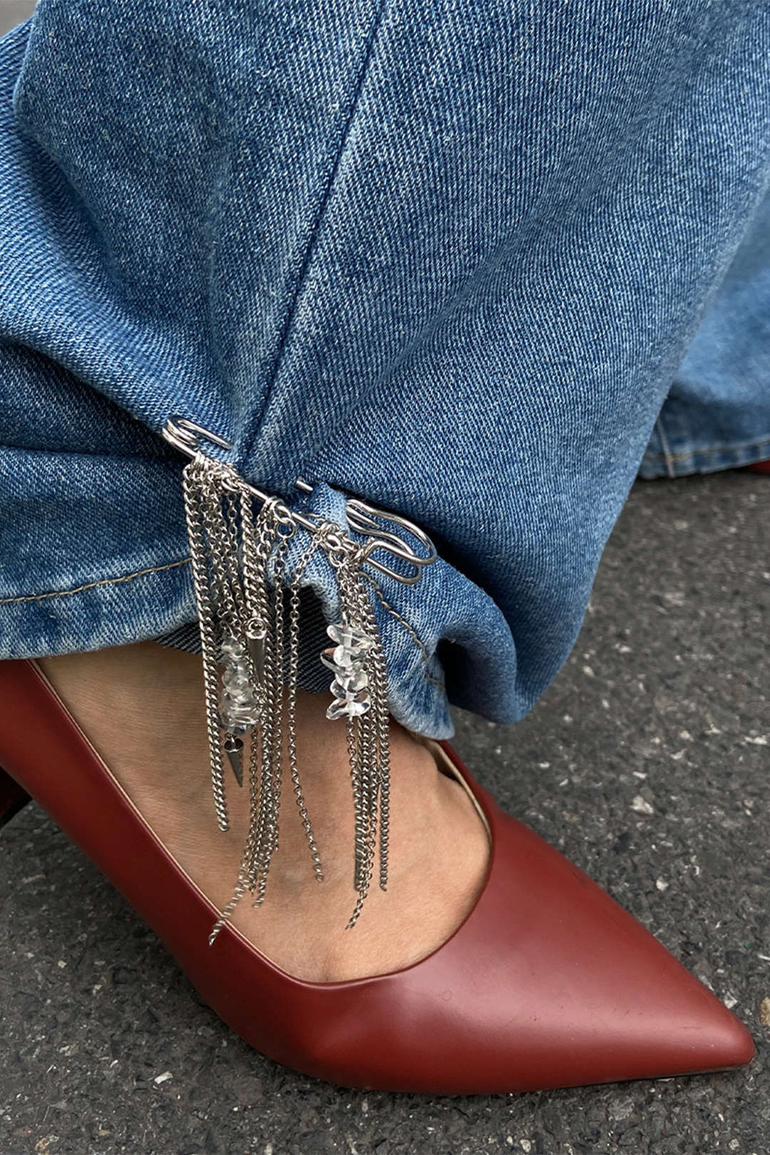 Turquoise Chain Stud Multilayer Tassel Safety Pin Anklet - Image 3