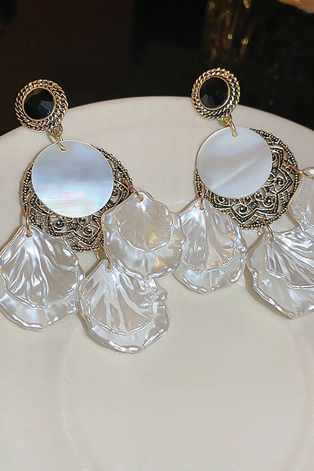 Alloy Geometric Shell Earrings - Image 2