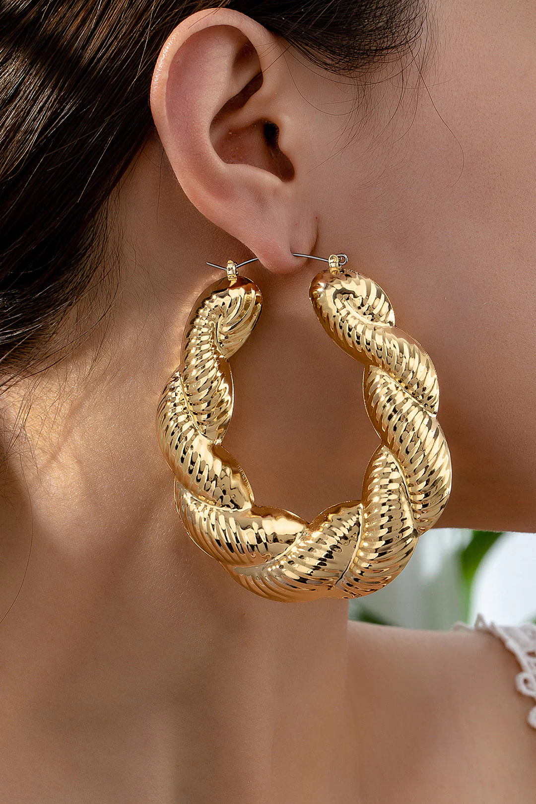 Alloy Twist Retro Earrings - Image 2