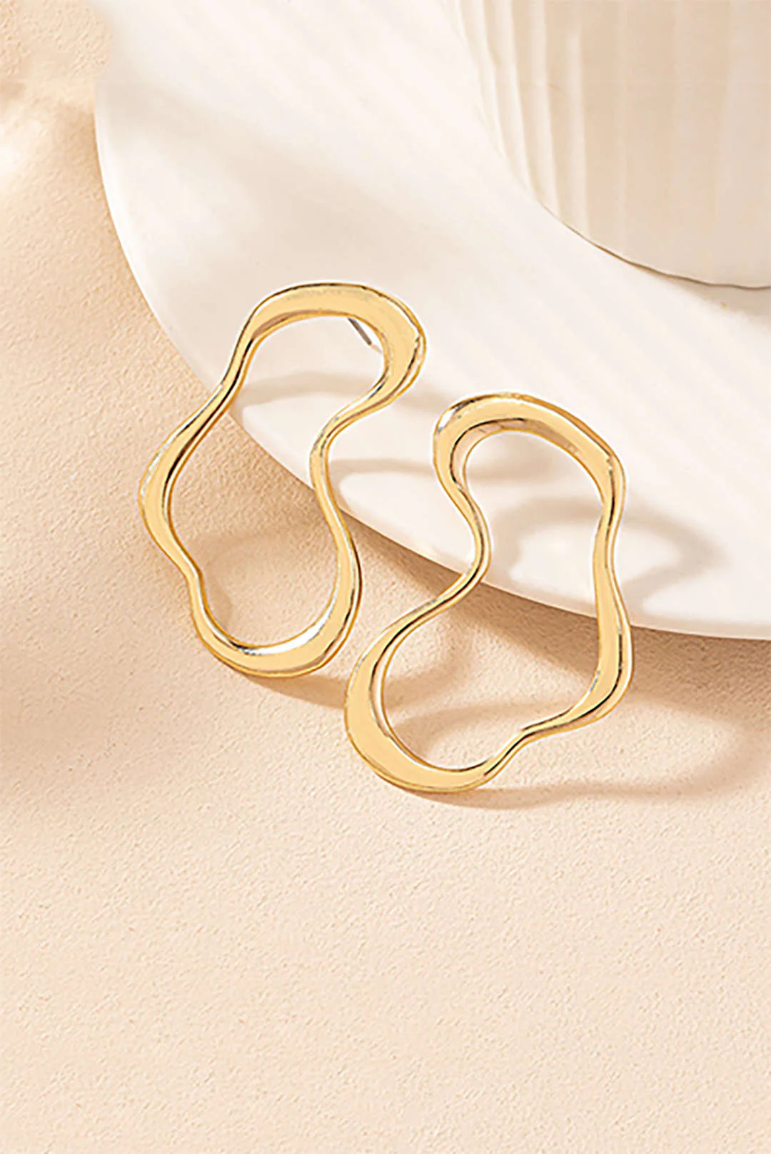 Irregular Lines Earrings - Image 2