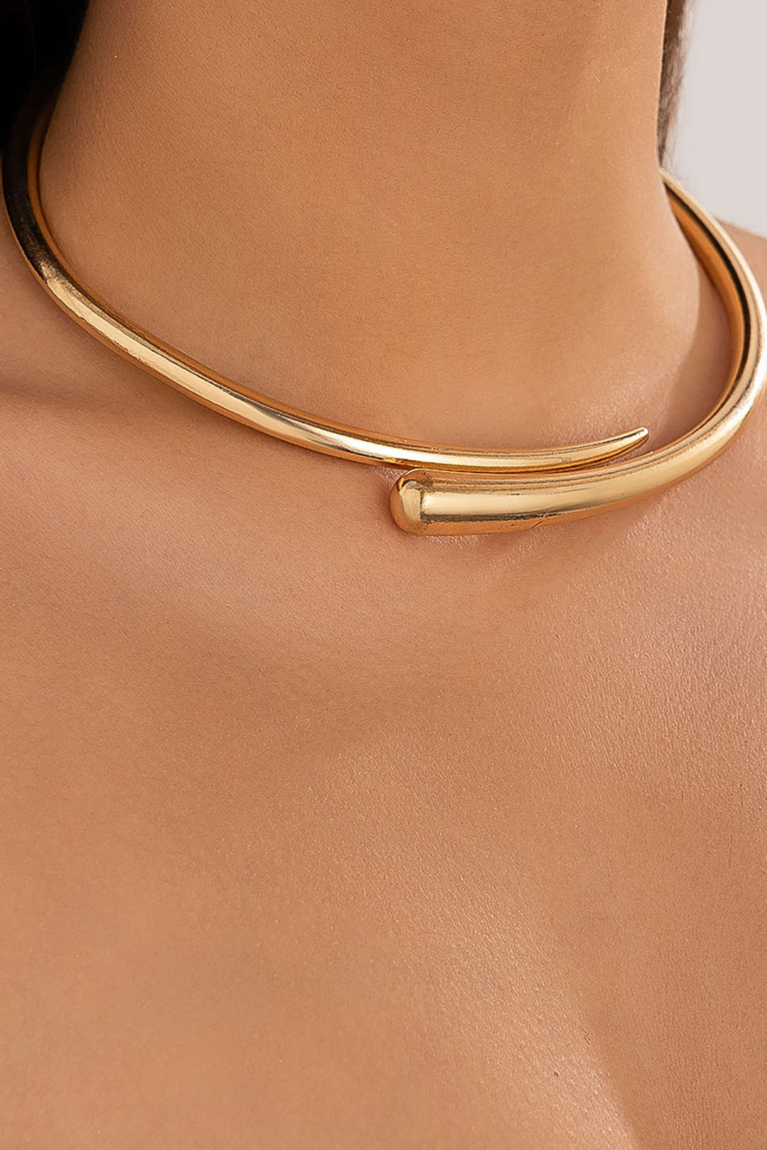 Metal Choker Open Necklace - Image 3