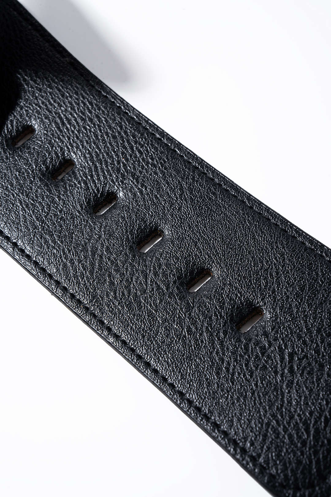 Faux Leather Alloy Buckle Belt - Image 4