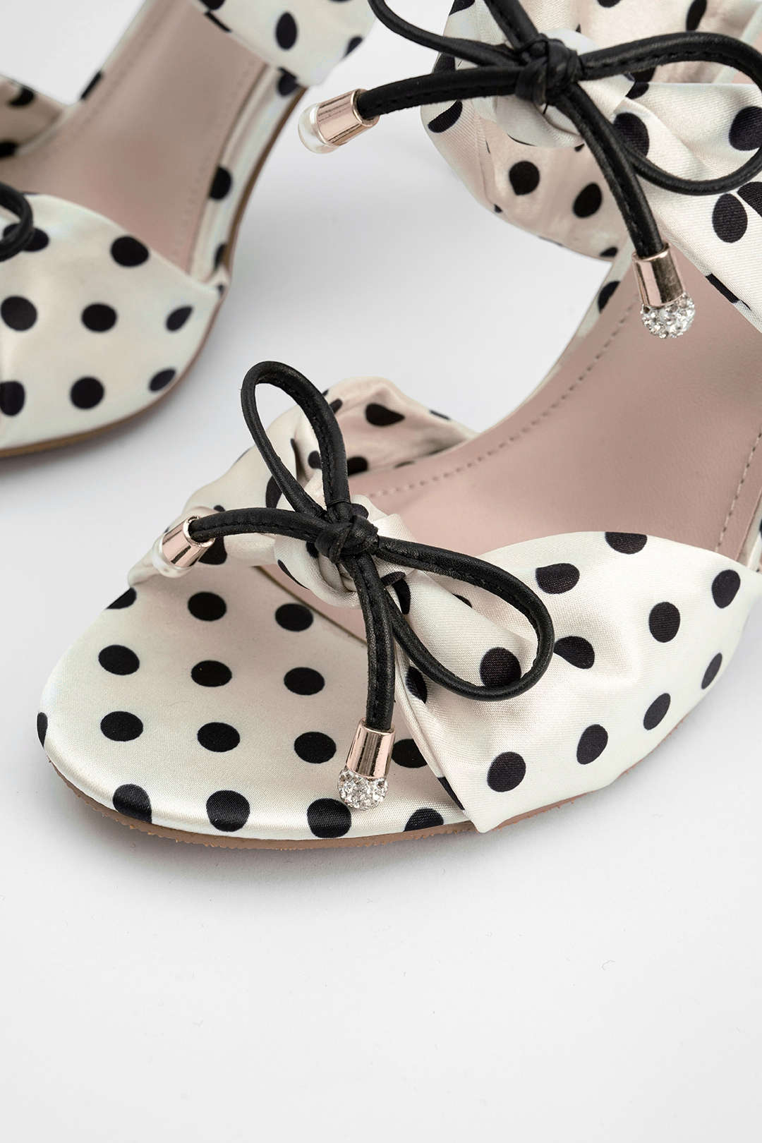 Polka Dots Bow Open Toe Sandals - Image 4