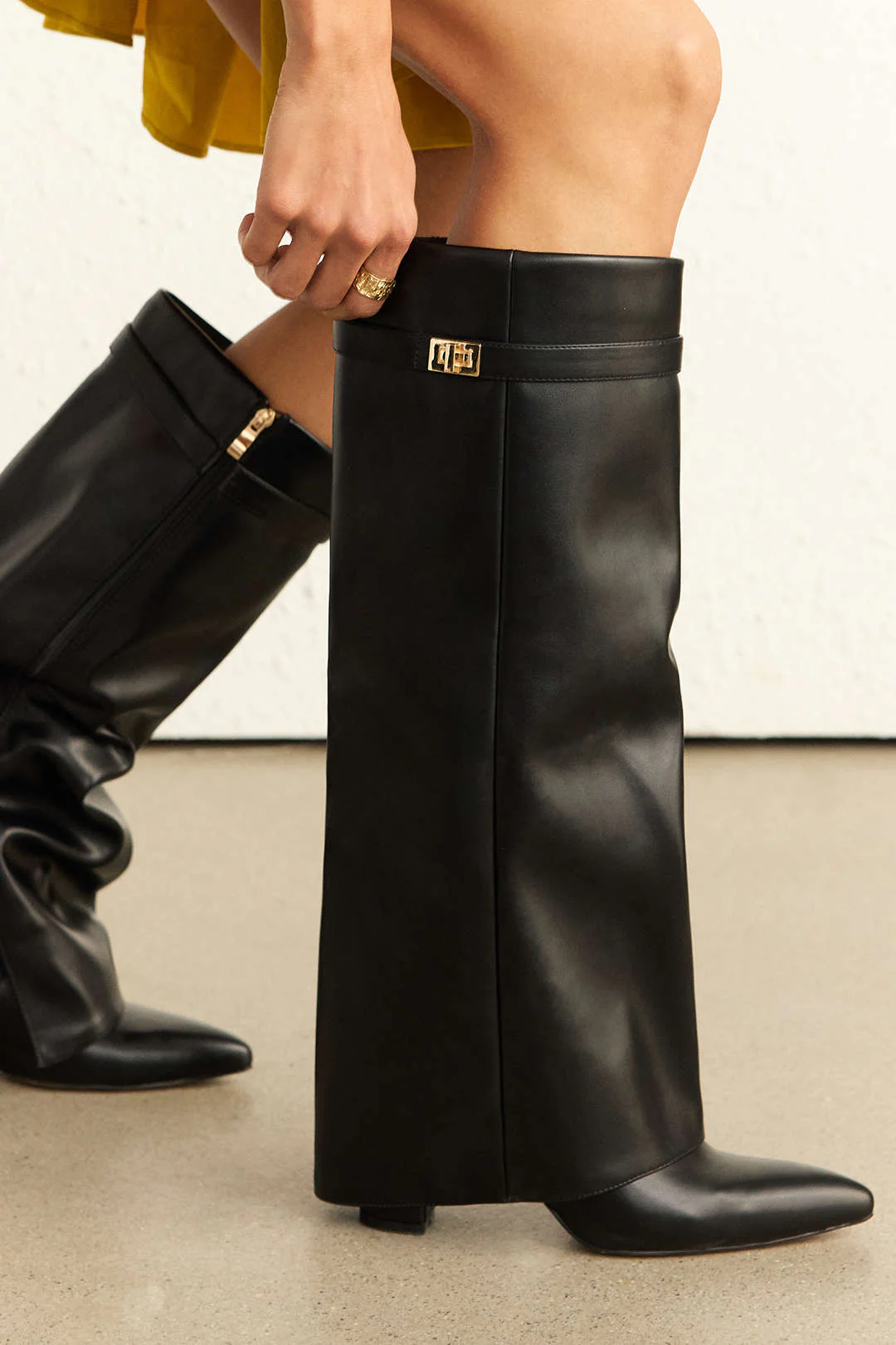 Leather Ruched Pointed Knee High Boots - Image 4