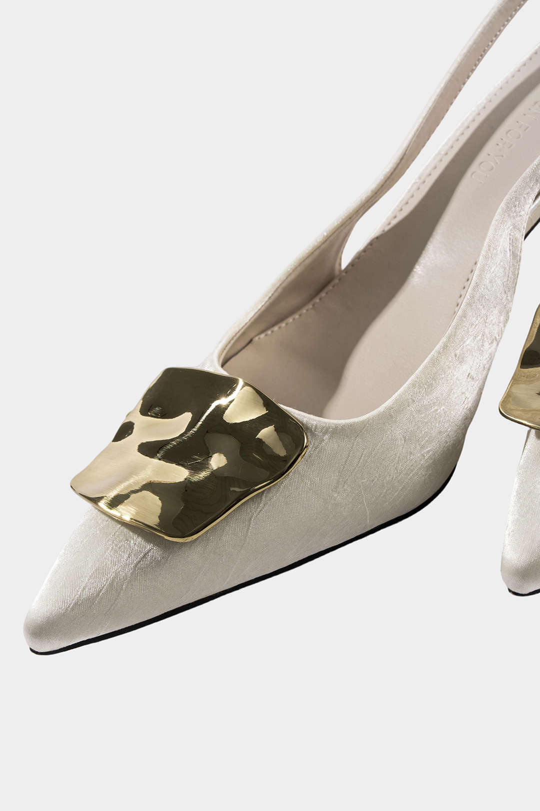 Metallic Decor Buckle Pointed Heels - Image 3
