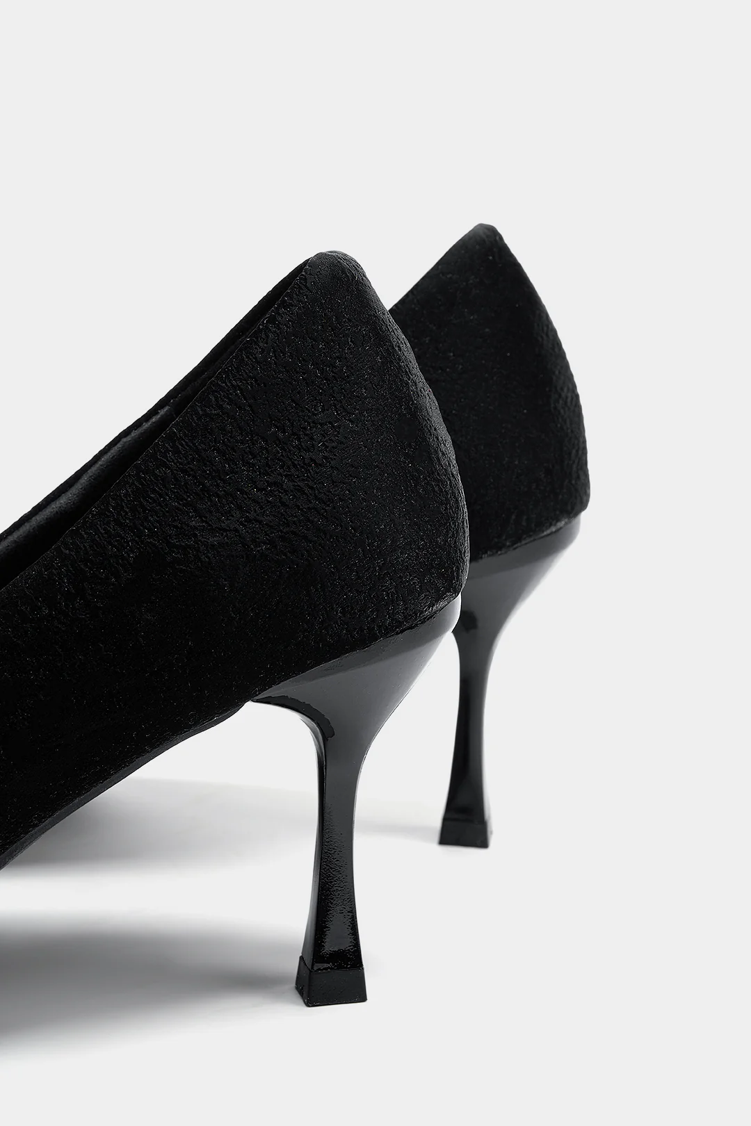 Metallic Decor Pointed Toe Heels - Image 2