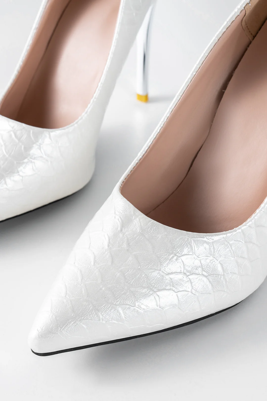 Textured Pointed Heels - Image 3
