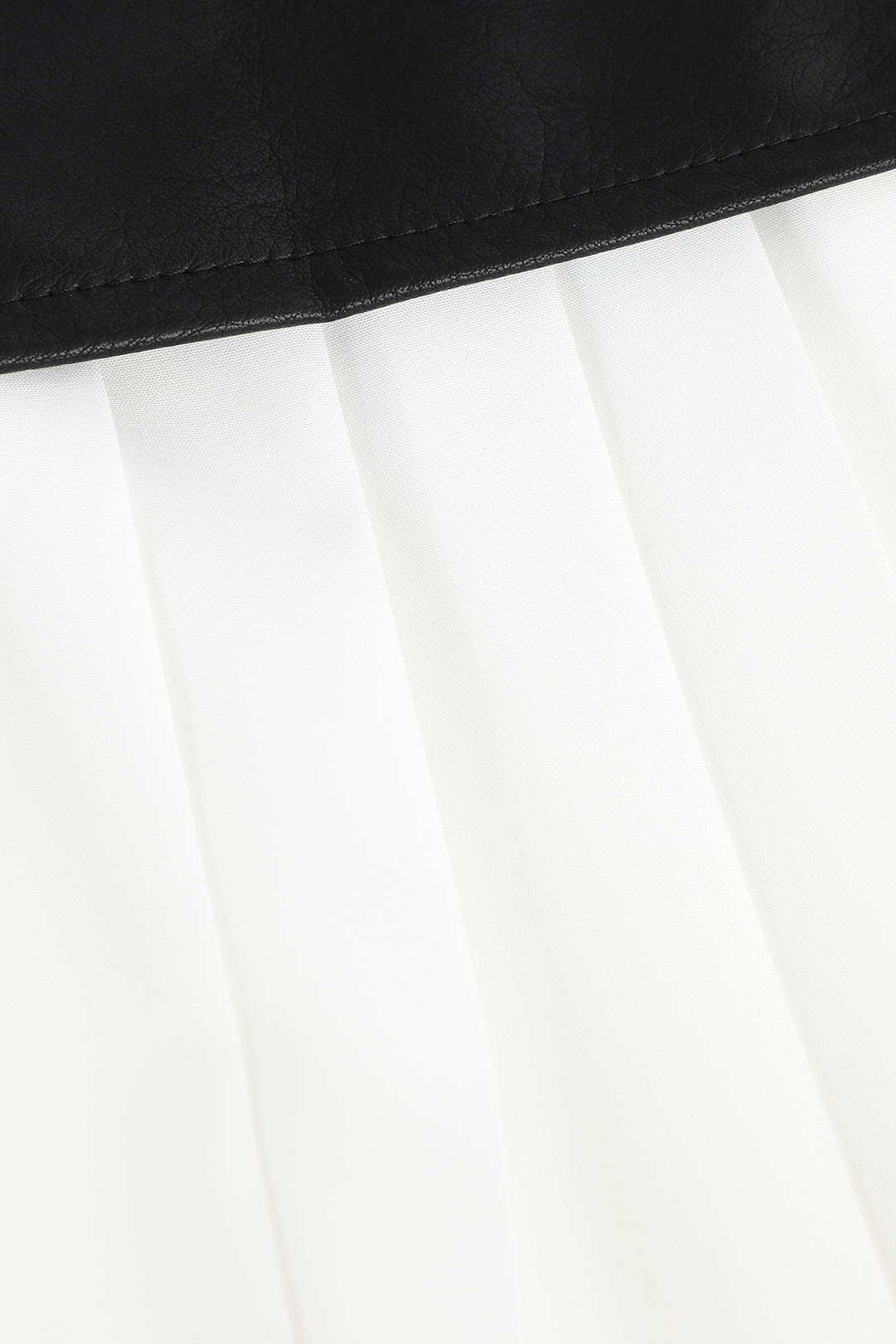 Contrast Pleated Faux Leather Midi Skirt - Image 3