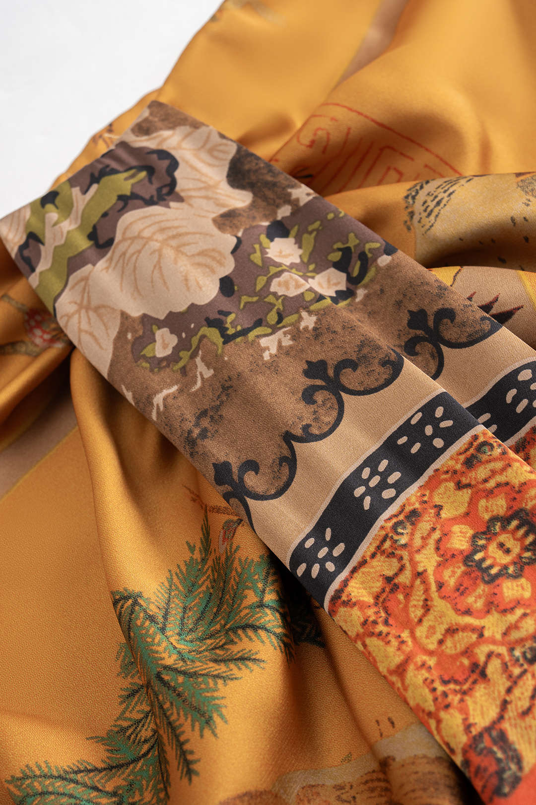 Floral Print Ruched Skirt - Image 3