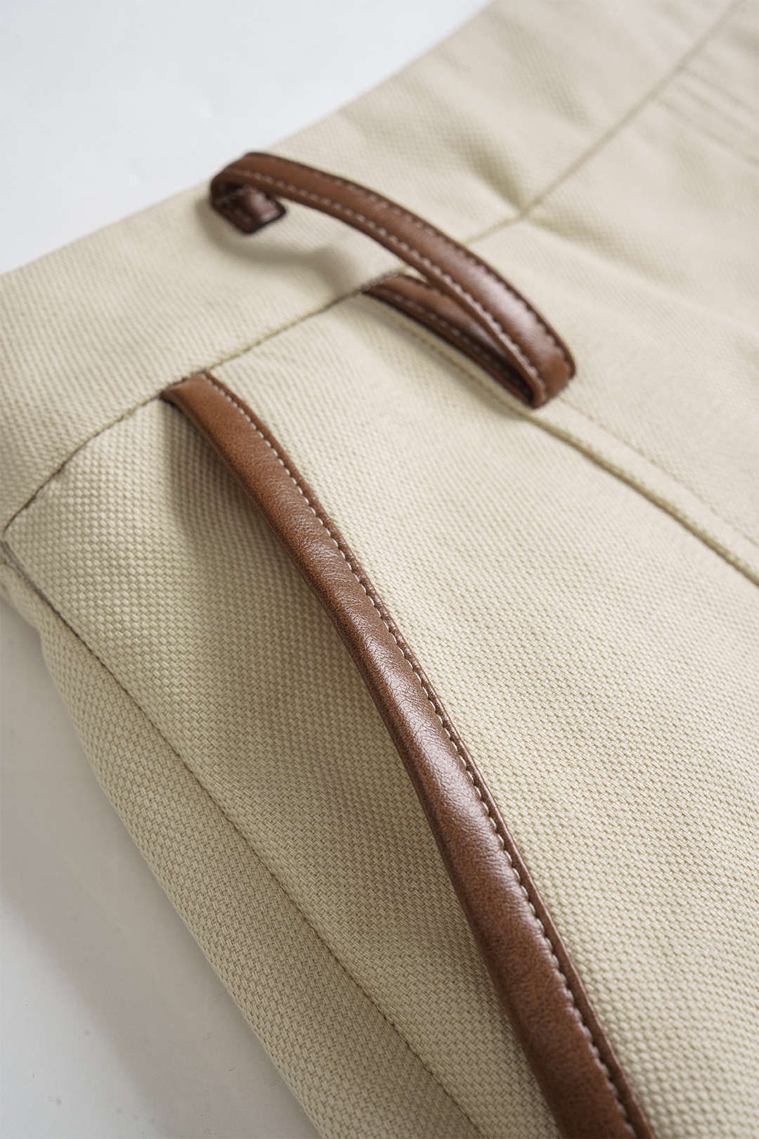 Contrast Pleated Mini Skirt - Image 3