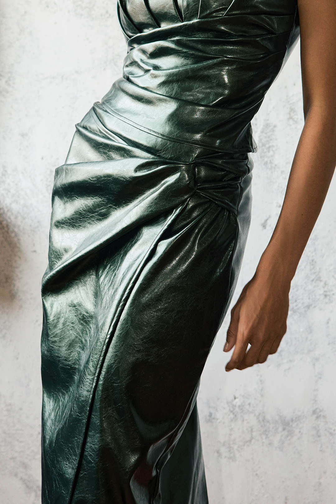 Faux Leather High Waist Ruched Asymmetrical Skirt - Image 7