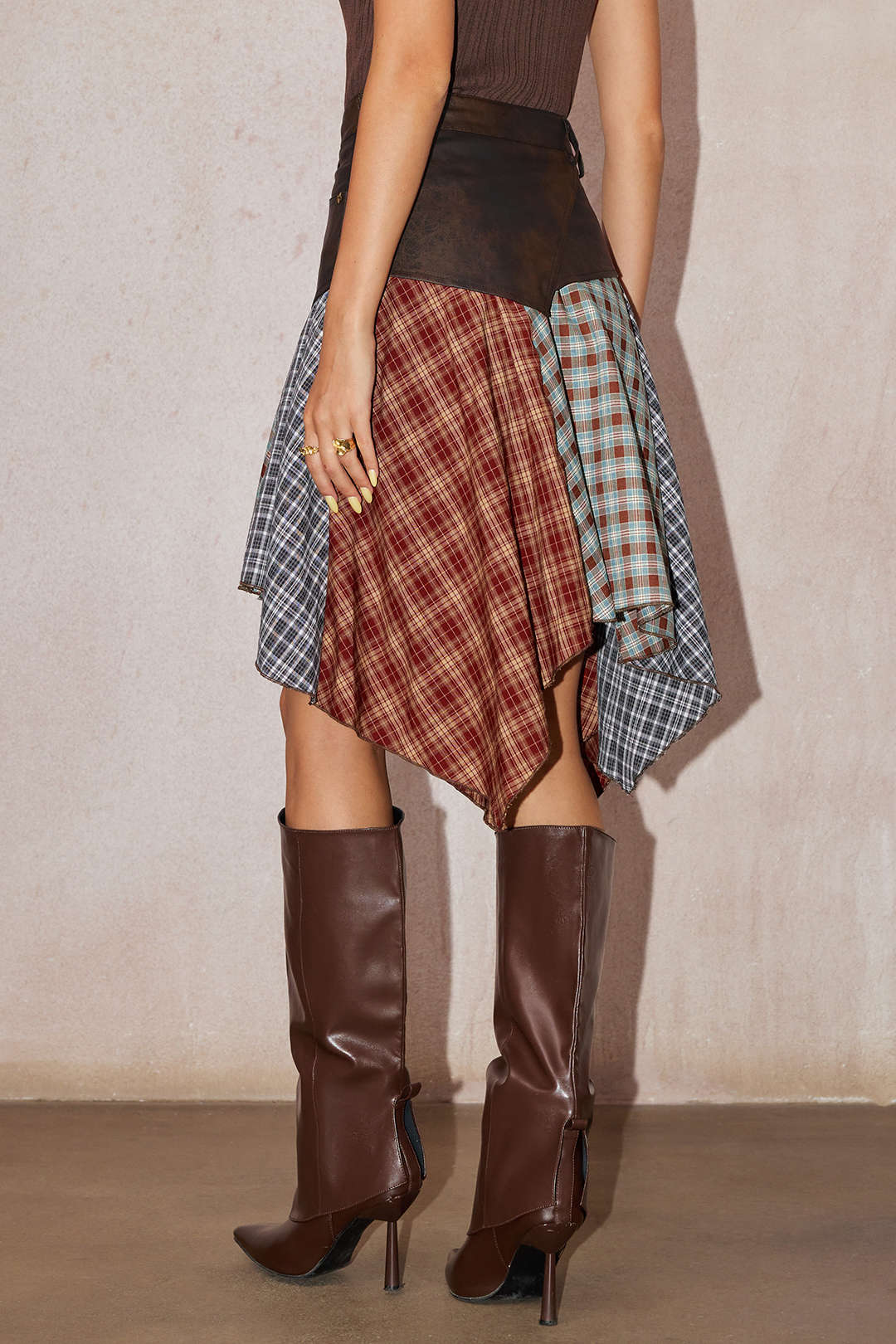 Plaid Contrast Print Faux Leather Patchwork Irregular Hem Skirt - Image 9