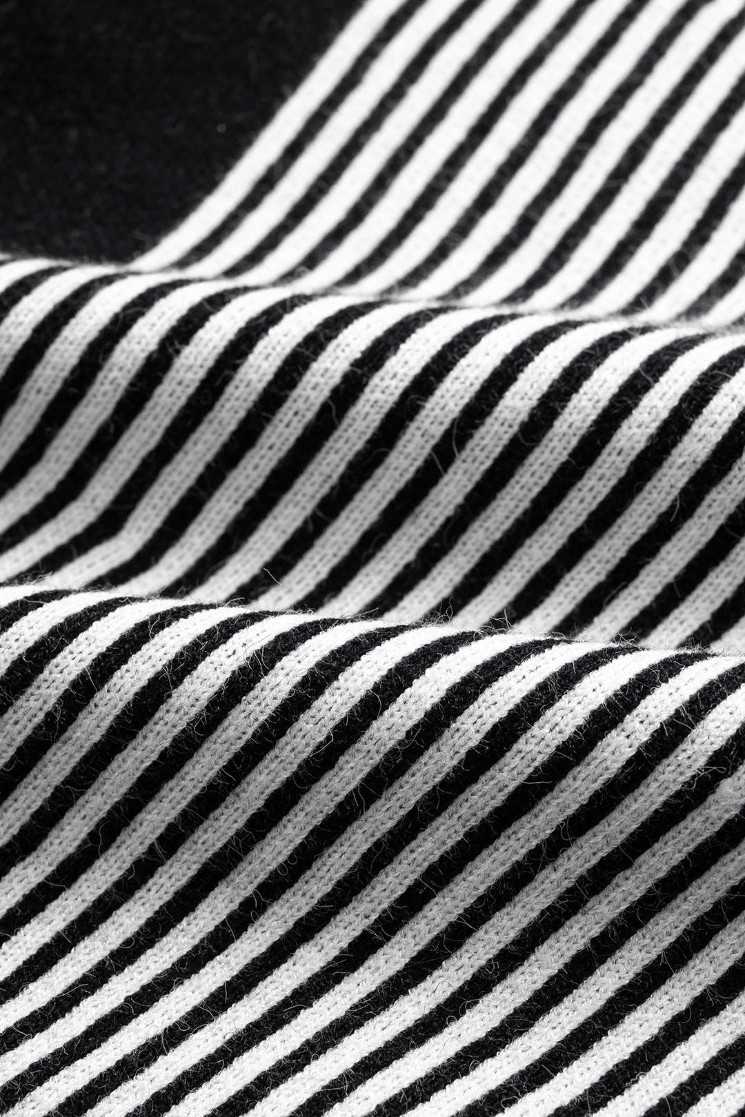 Knit Contrast A-Line Skirt - Image 4