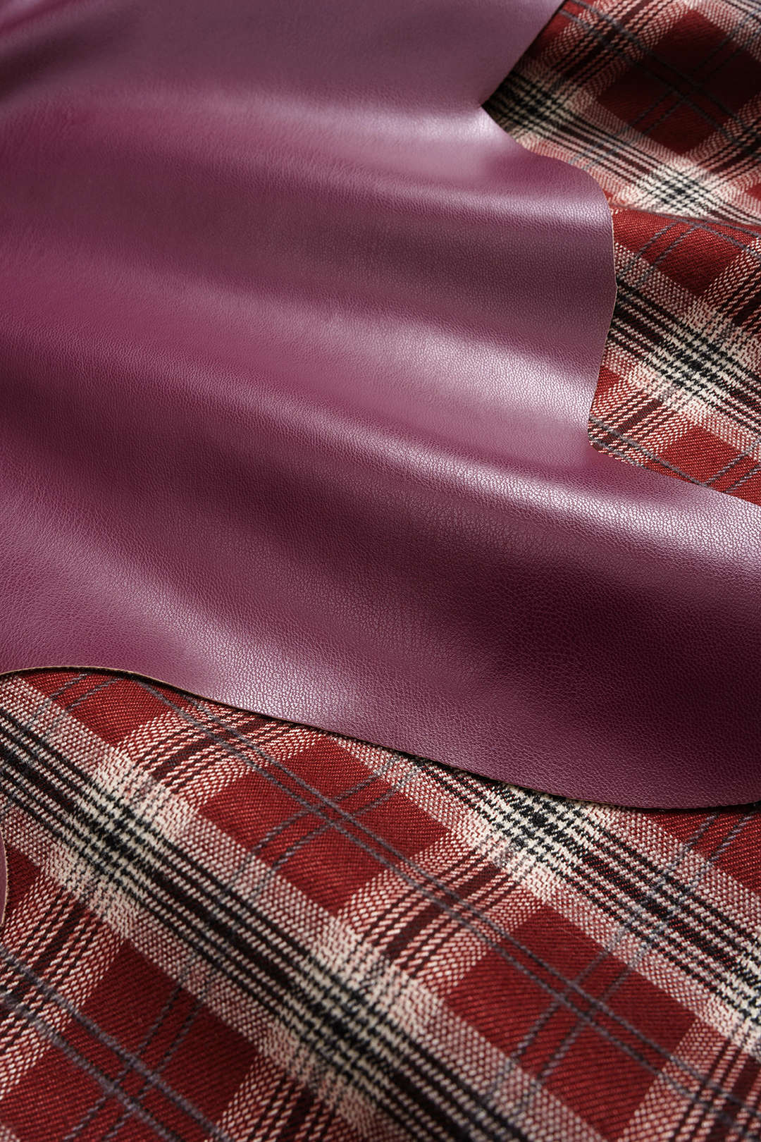 Plus Size Plaid Print Faux Leather Zipper Patchwork Skirt - Image 3