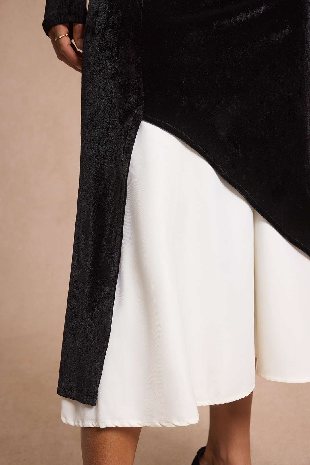 Velvet Patchwork Asymmetrical High Waist Skirt - Image 4