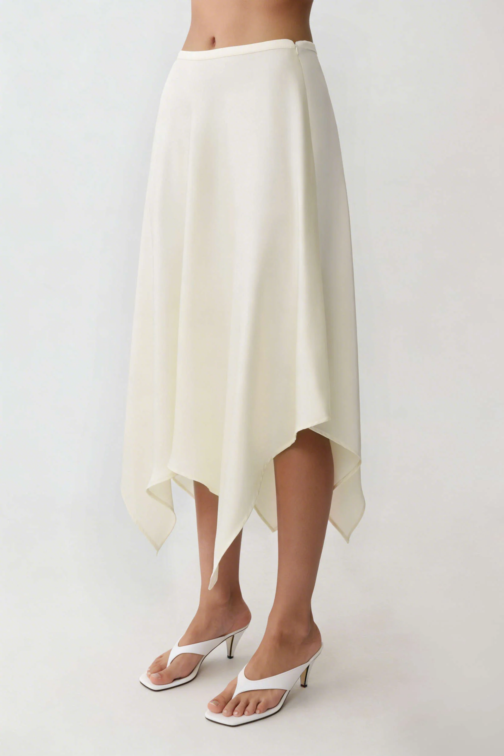 Satin Ruched Irregular Hem Skirt - Image 3