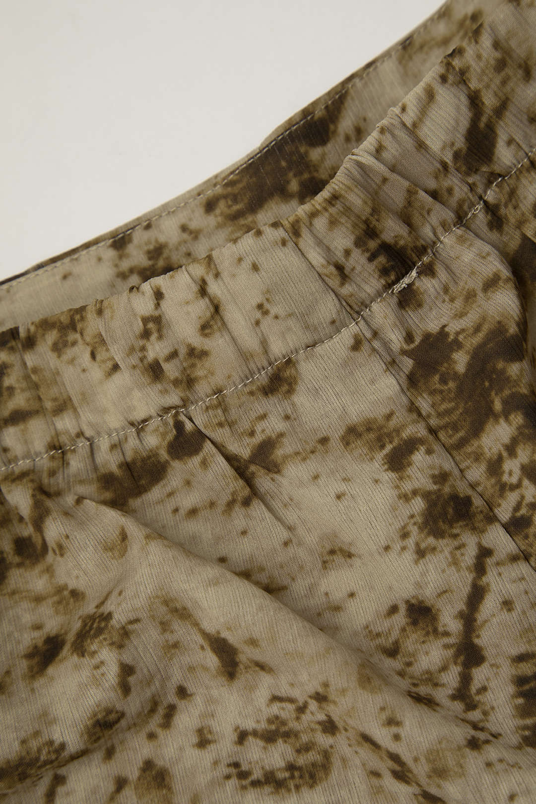 Low Rise Tie Dye Tie Waist Flare Leg Pants - Image 4