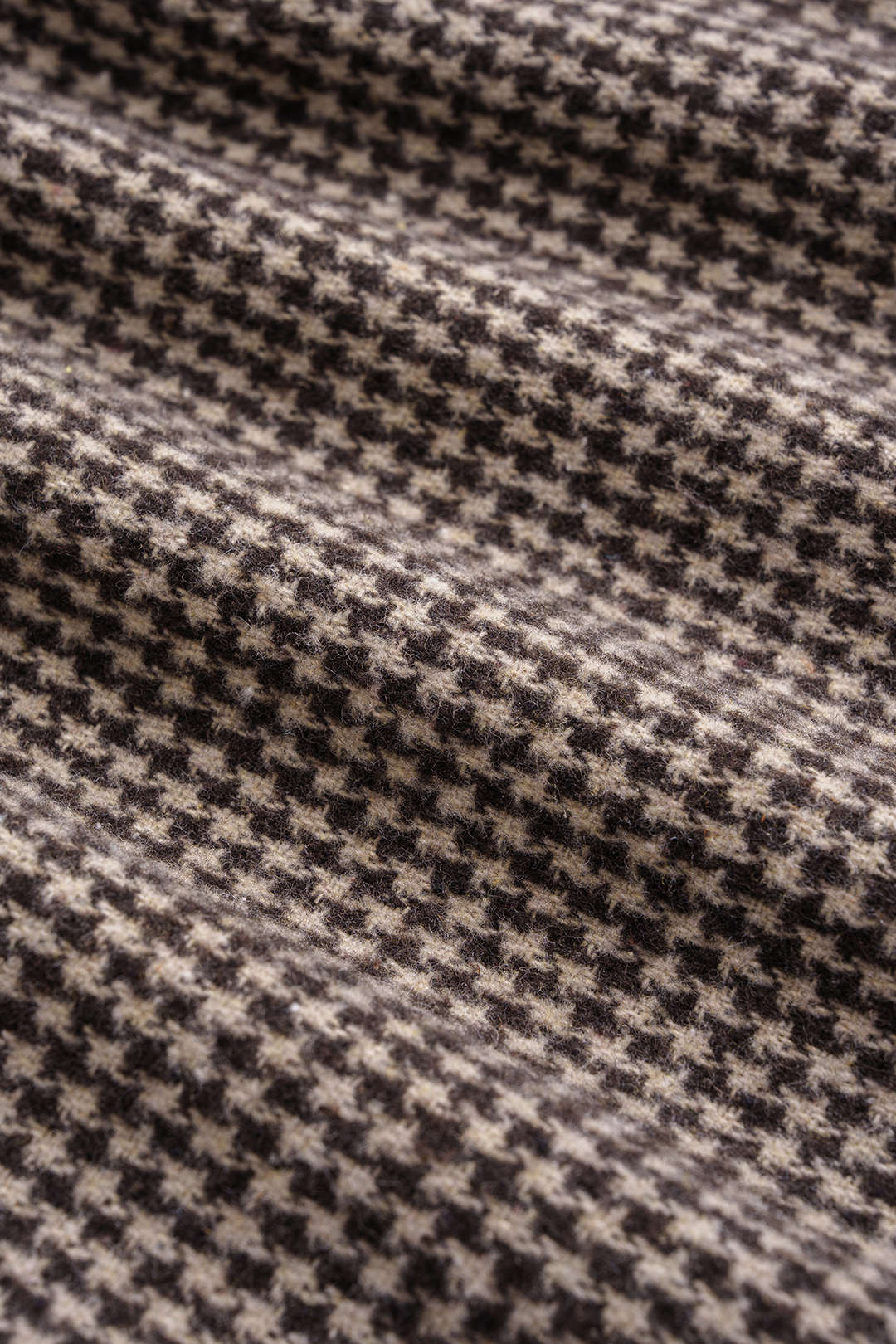 Plaid Print Woolen Belted Pleated Shorts - Image 5