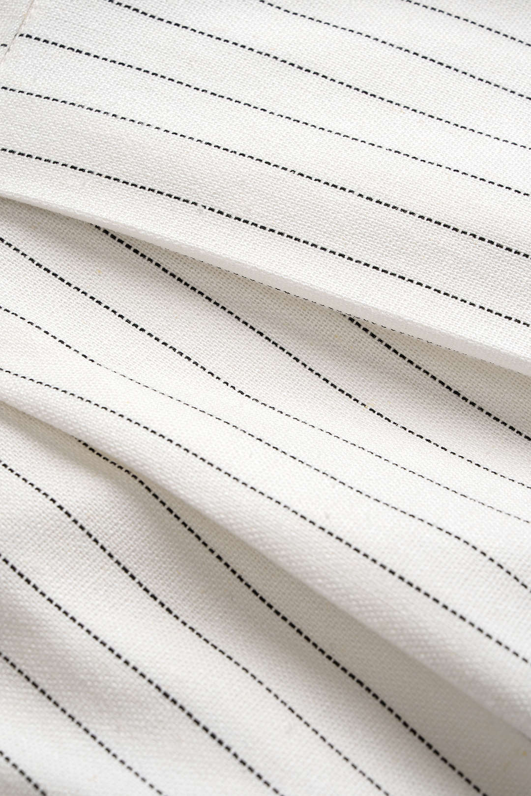 Striped Linen Ruched Wide Leg Shorts - Image 4