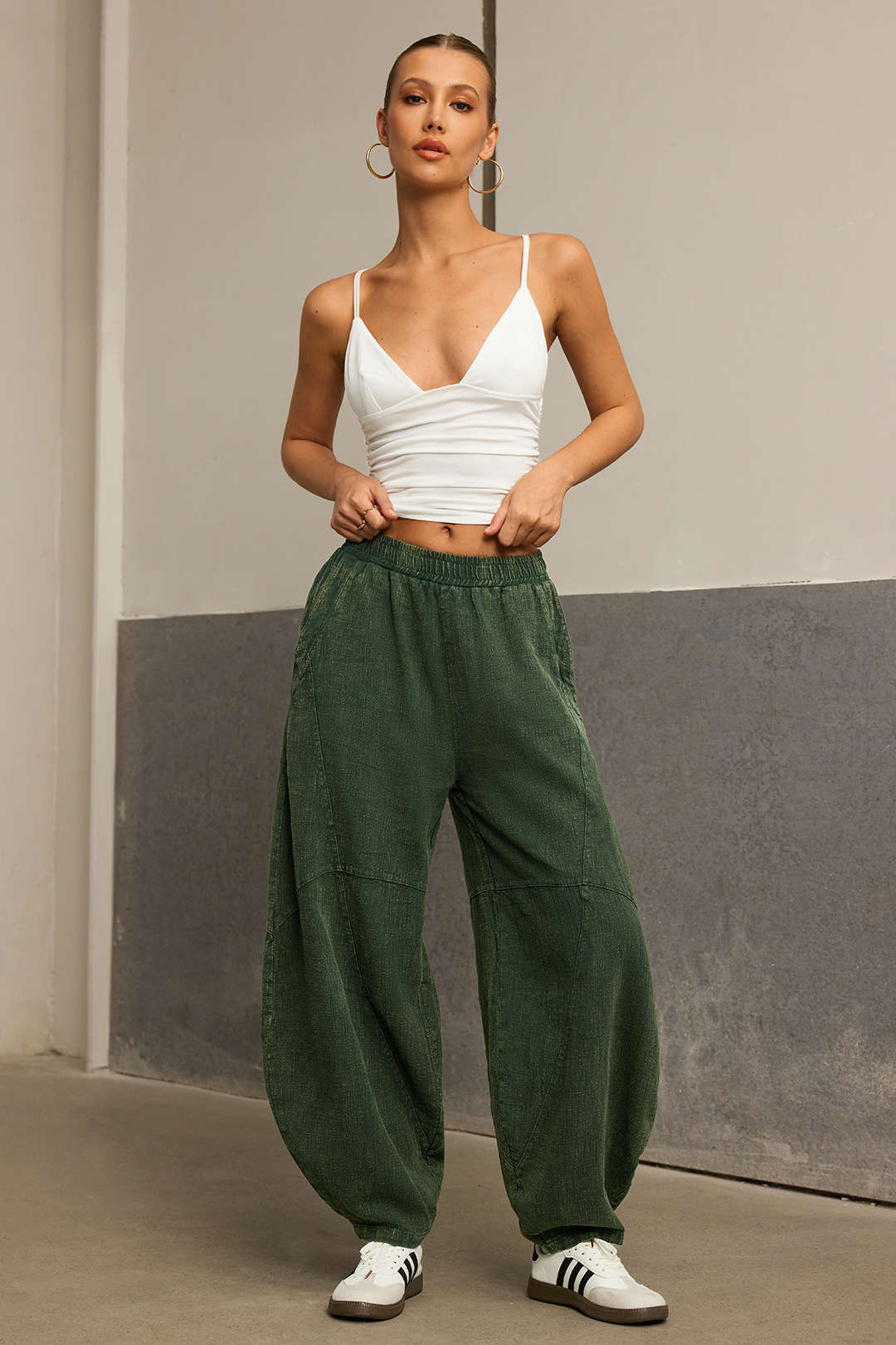 Ruched Pocket Wide Leg Barrel Trousers - Image 6
