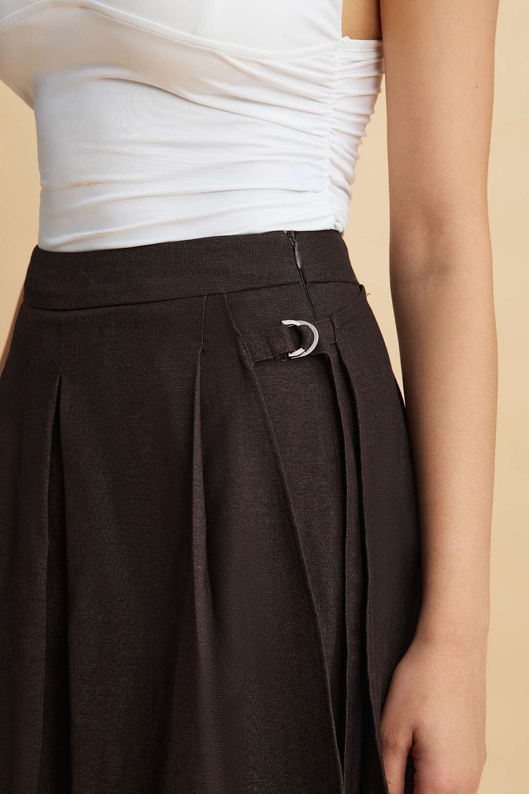 Ruched Pocket Belted Trousers - Image 3