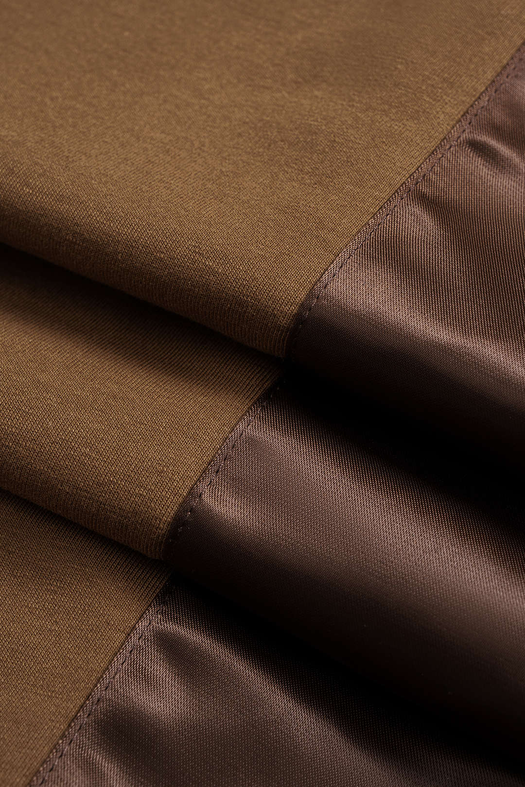 Patchwork Detail Ruched Pants - Image 4