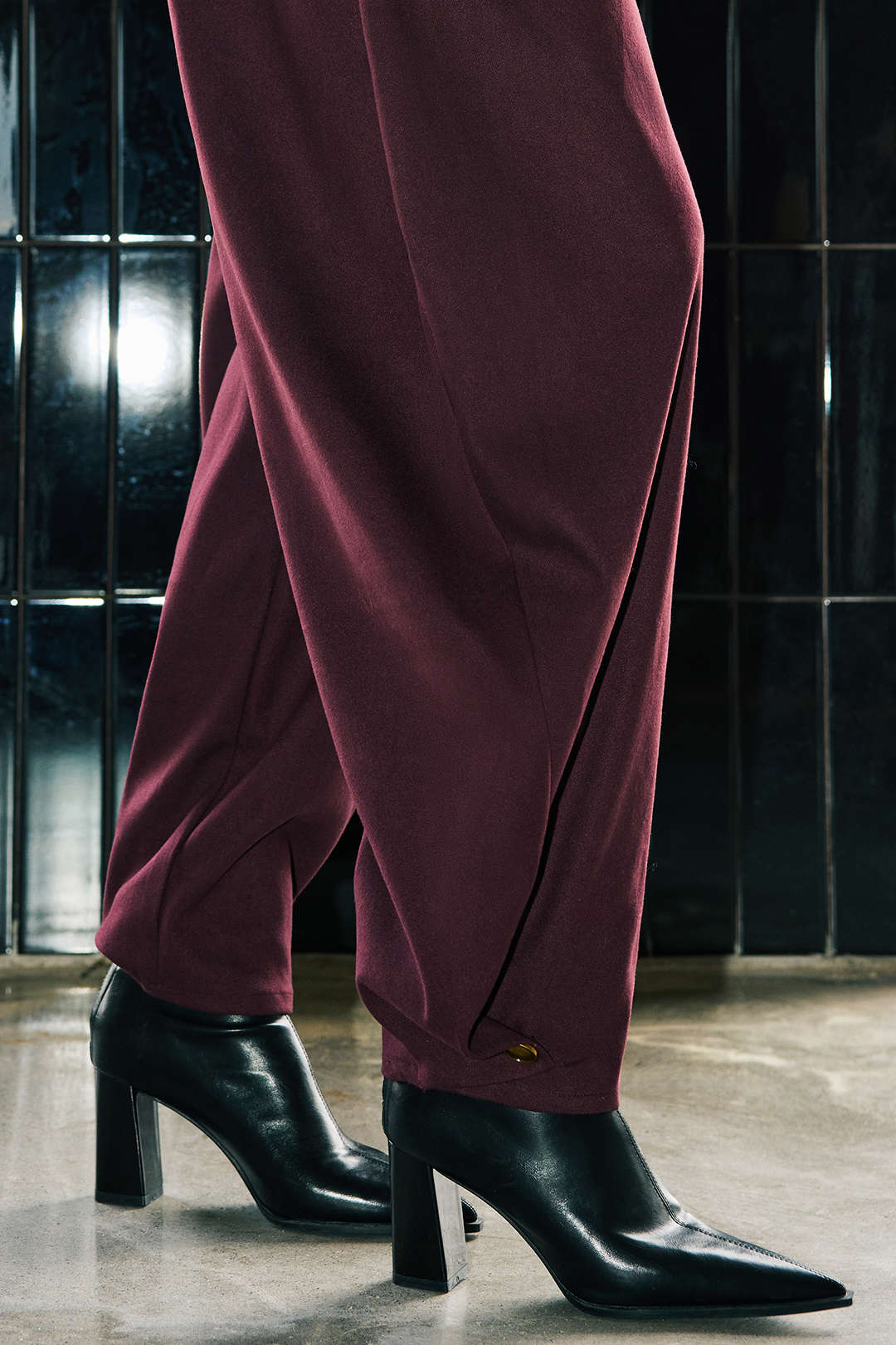 Pocket Ruched Pants - Image 4