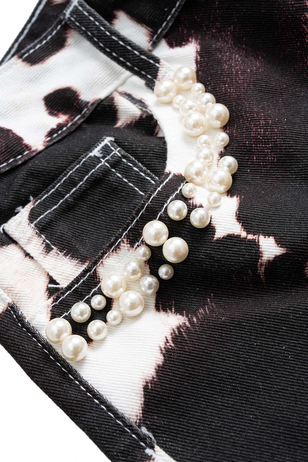 Denim Contrast Print Pearl Decor Jeans - Image 3