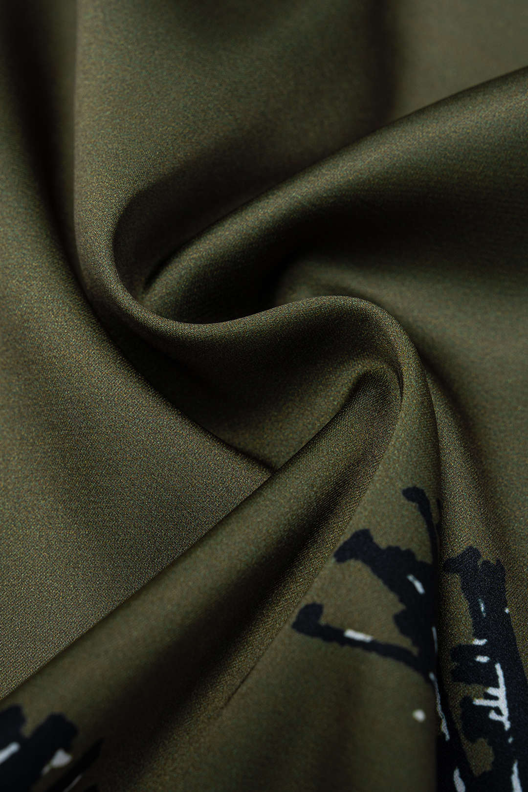 Leaves Contrast Print Satin Shirred Waistband Wide Leg Pants - Image 4