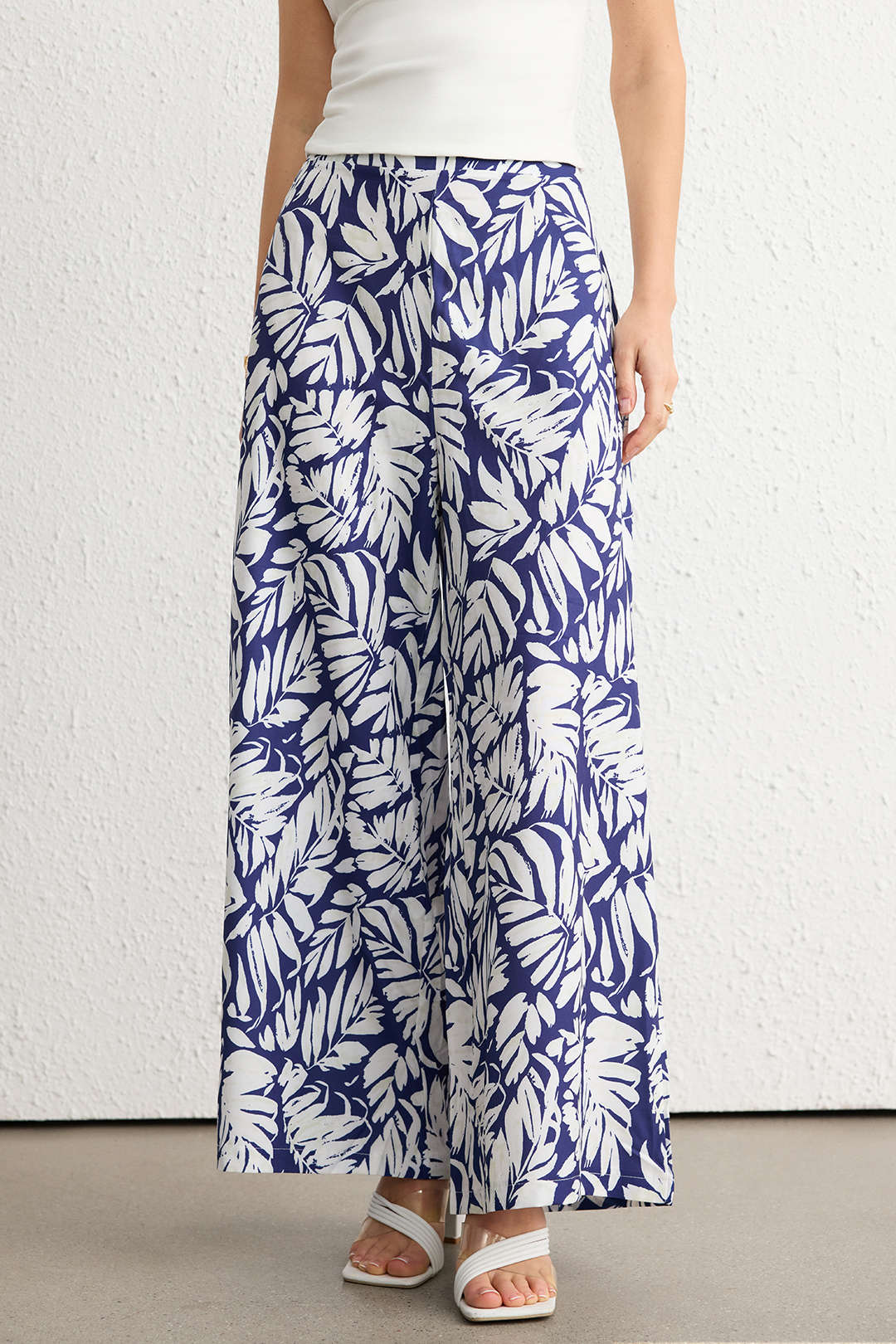 Leaves Print Shirred Waistband Wide Leg Pants
