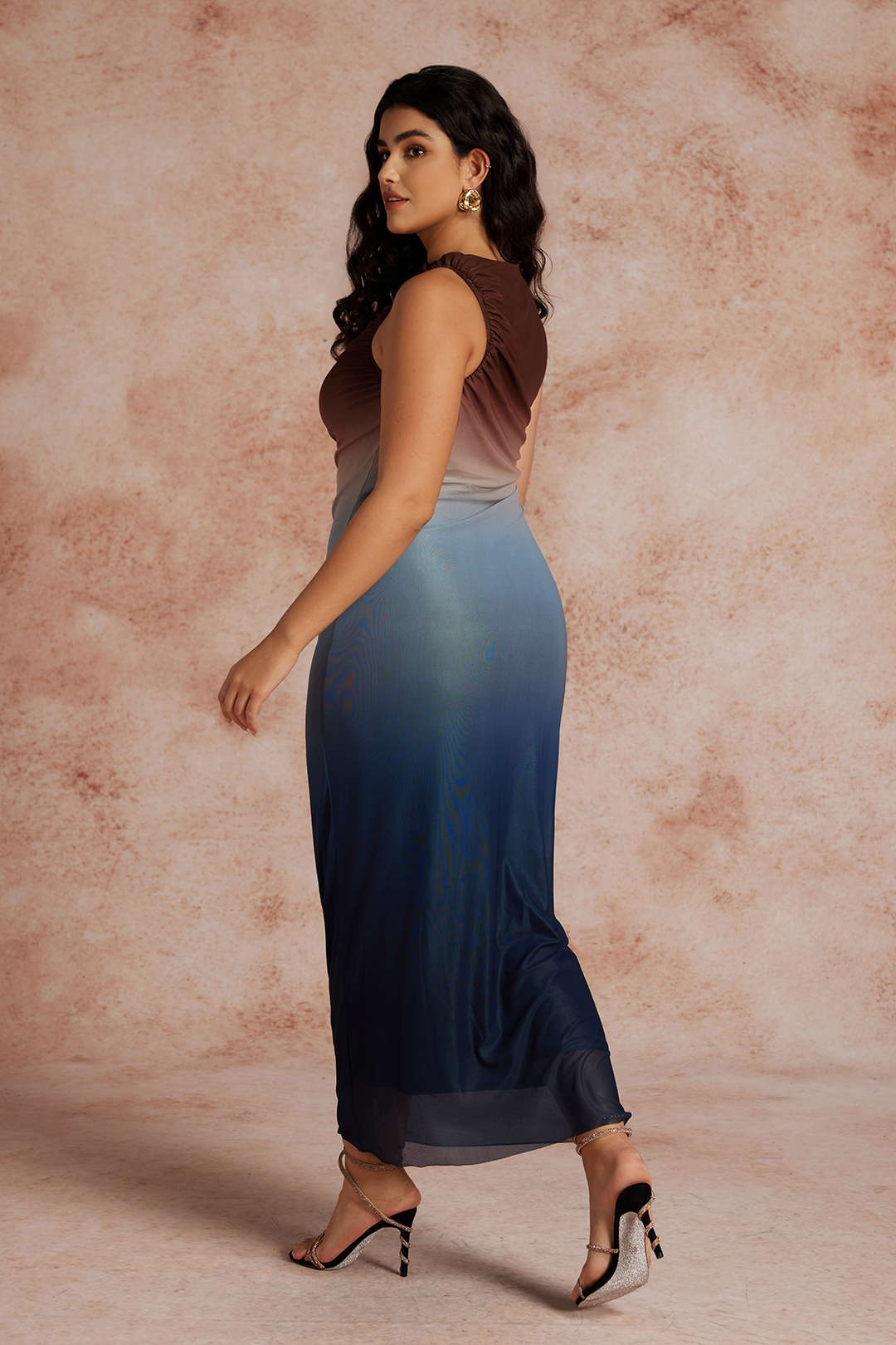 Plus Size Ombre Print Ruched Tank Maxi Dress - Image 5