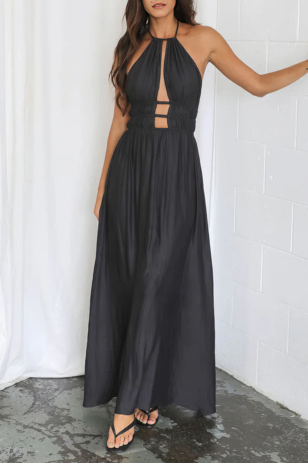 Halter Neck Cut Out Sleeveless Maxi Dress - Image 8