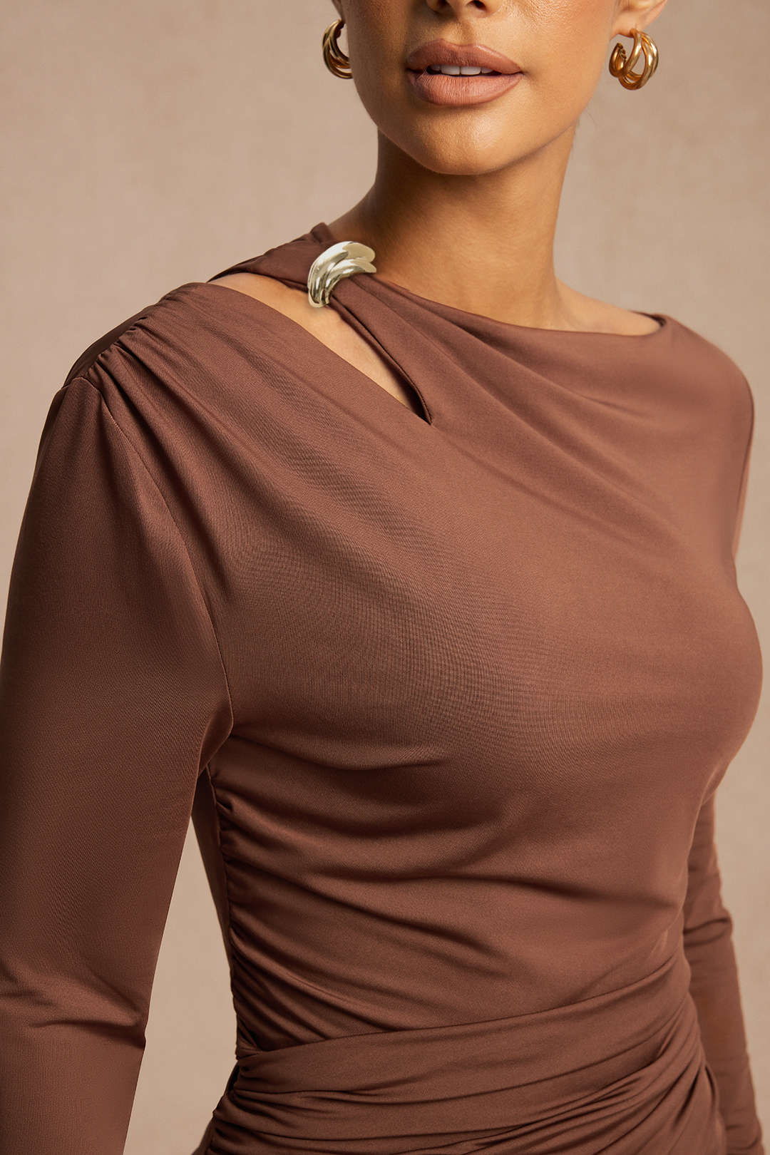 Asymmetrical Neck Ruched Long Sleeve Mini Dress - Image 4
