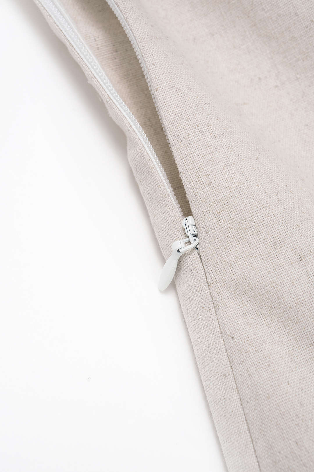 Linen U-Neck Ruched Sleeveless Maxi Dress - Image 3
