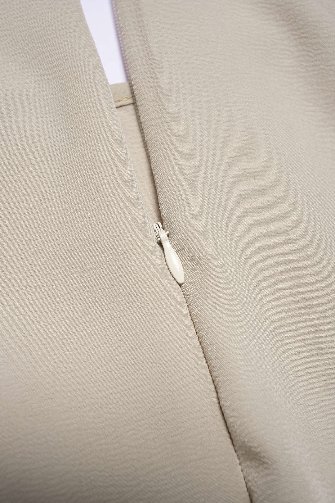 Round Neck Sleeveless Midi Dress - Image 9
