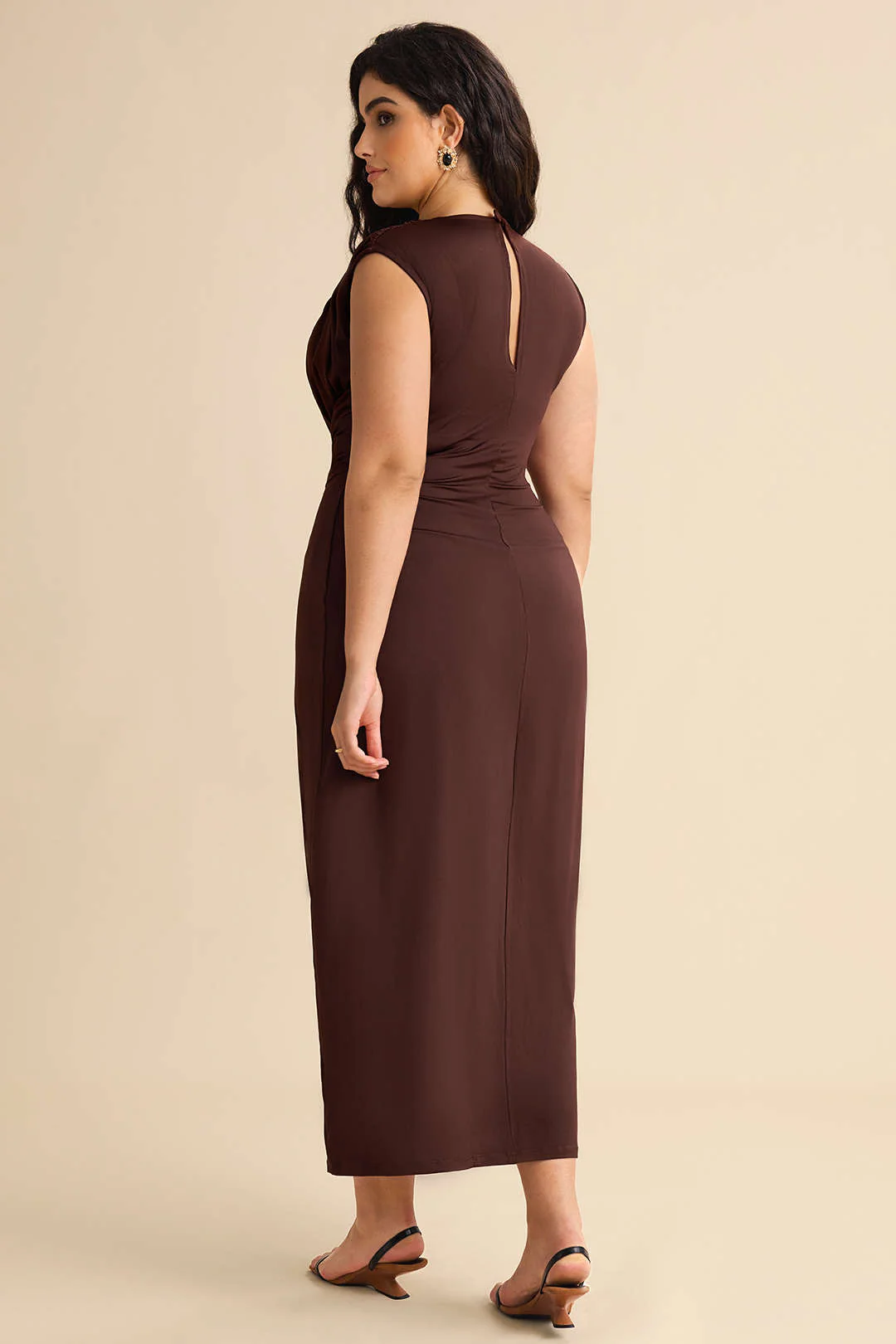 Plus Size Metallic Decor Ruched Sleeveless Midi Dress - Image 7