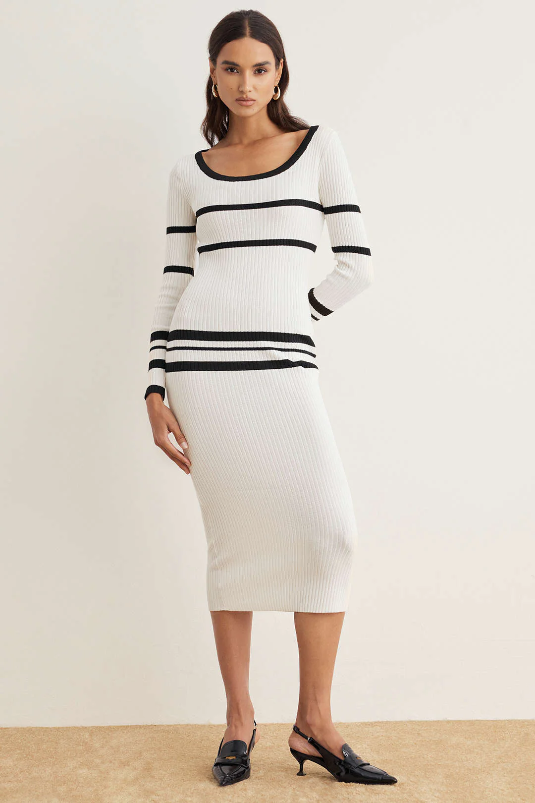Knit Round Neck Contrast Long Sleeve Midi Dress - Image 4