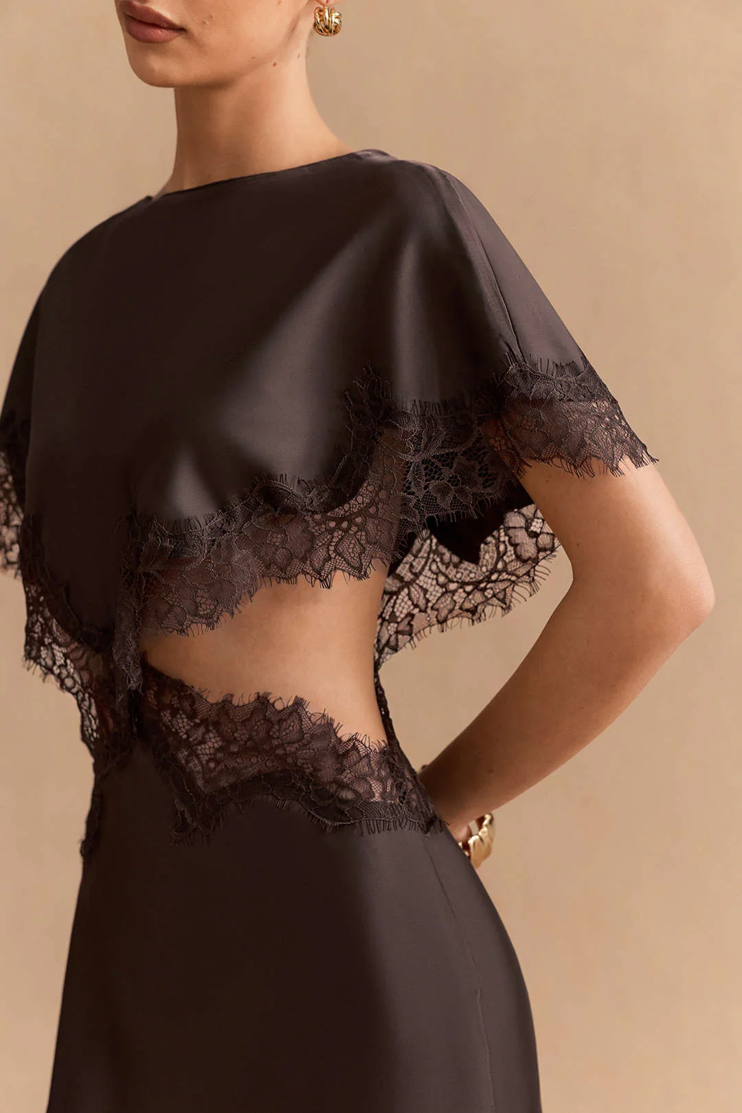 Satin Patchwork Lace Trim Cut Out Short Sleeve Midi Dress - Image 3