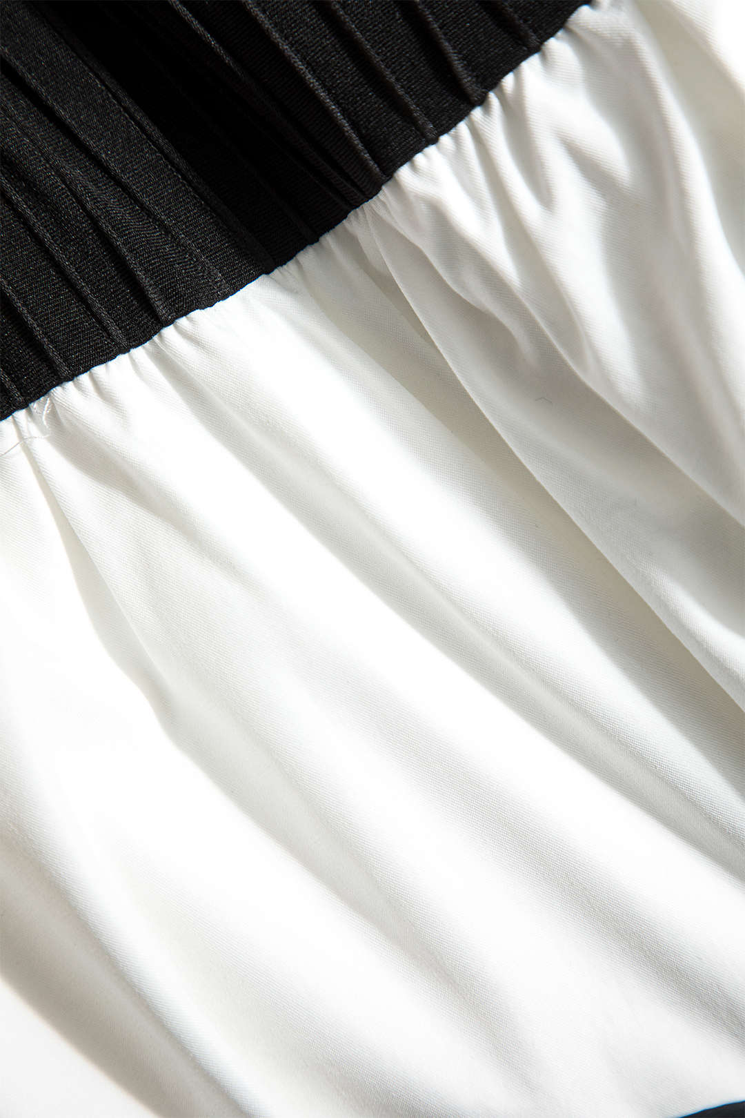 Contrast Ribbed Puff Hem Mini Dress - Image 4