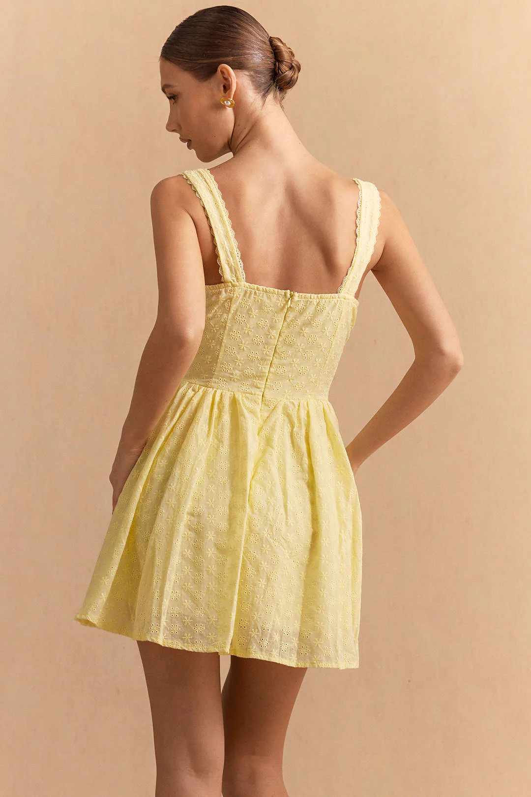V-Neck Lace Hollow Out Sleeveless Mini Dress - Image 2