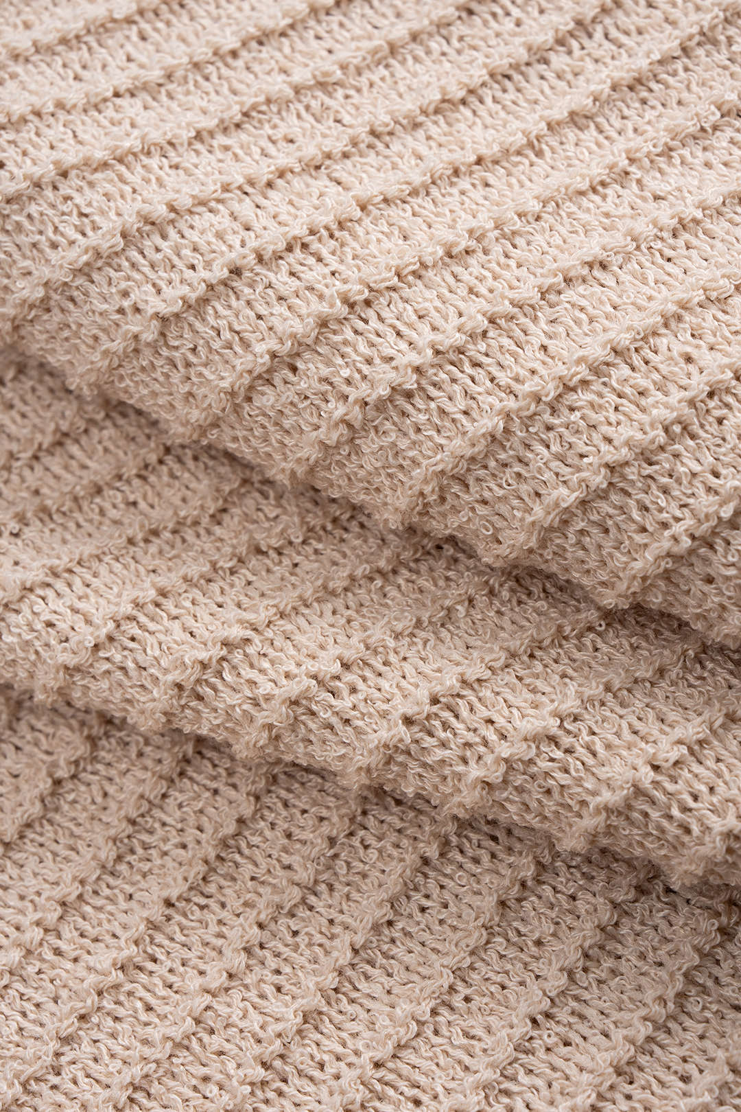 Knit Texture Long-Sleeve Top And Pocket Shorts Set - Image 4