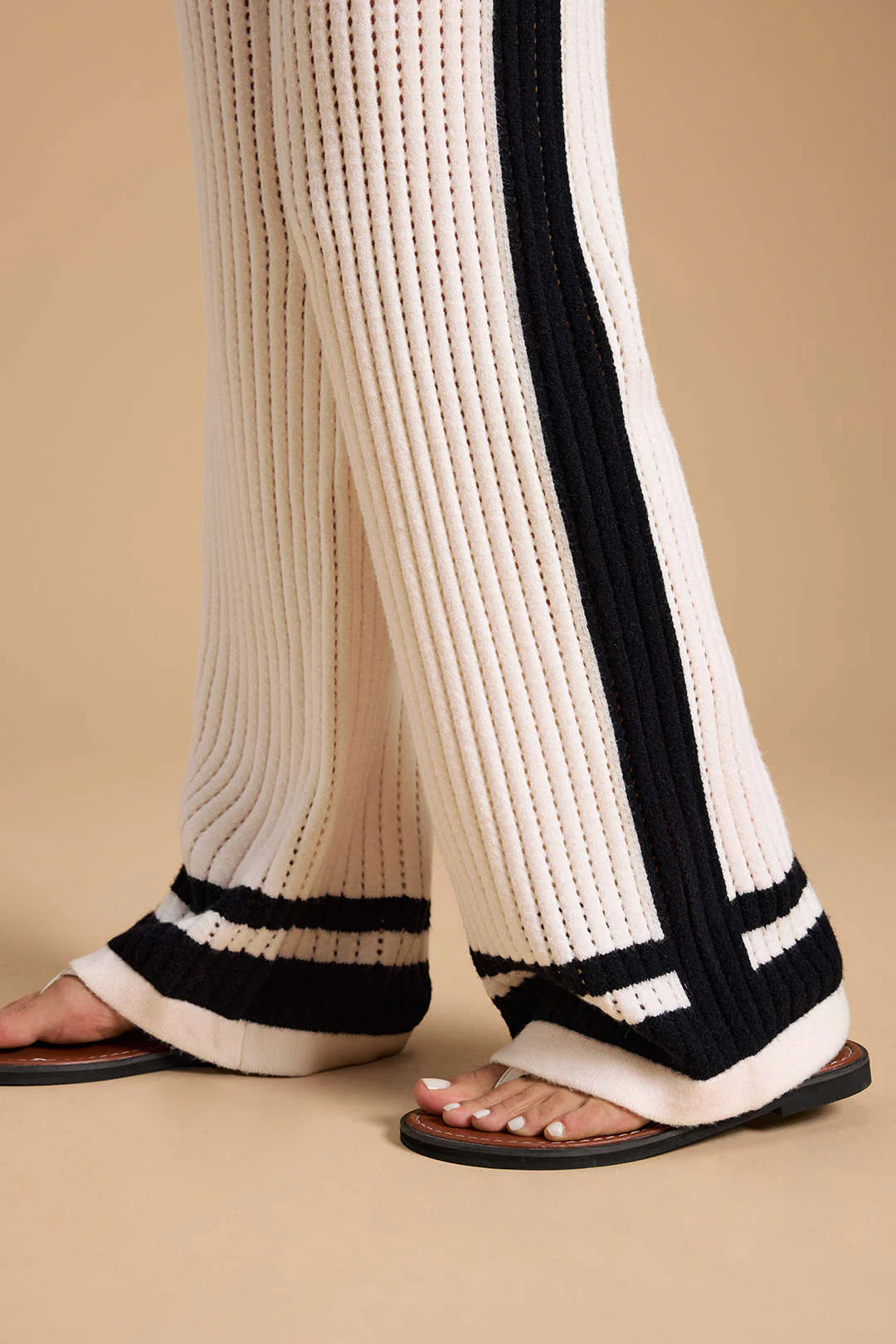 Knit Contrast Hollow Out Lapel Top And Drawstring Wide Leg Pants Set - Image 10