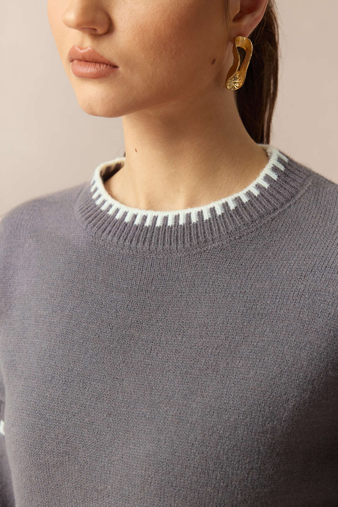 Knit Contrast Binding Round Neck Long-Sleeve Top And Skirt Set - Image 5