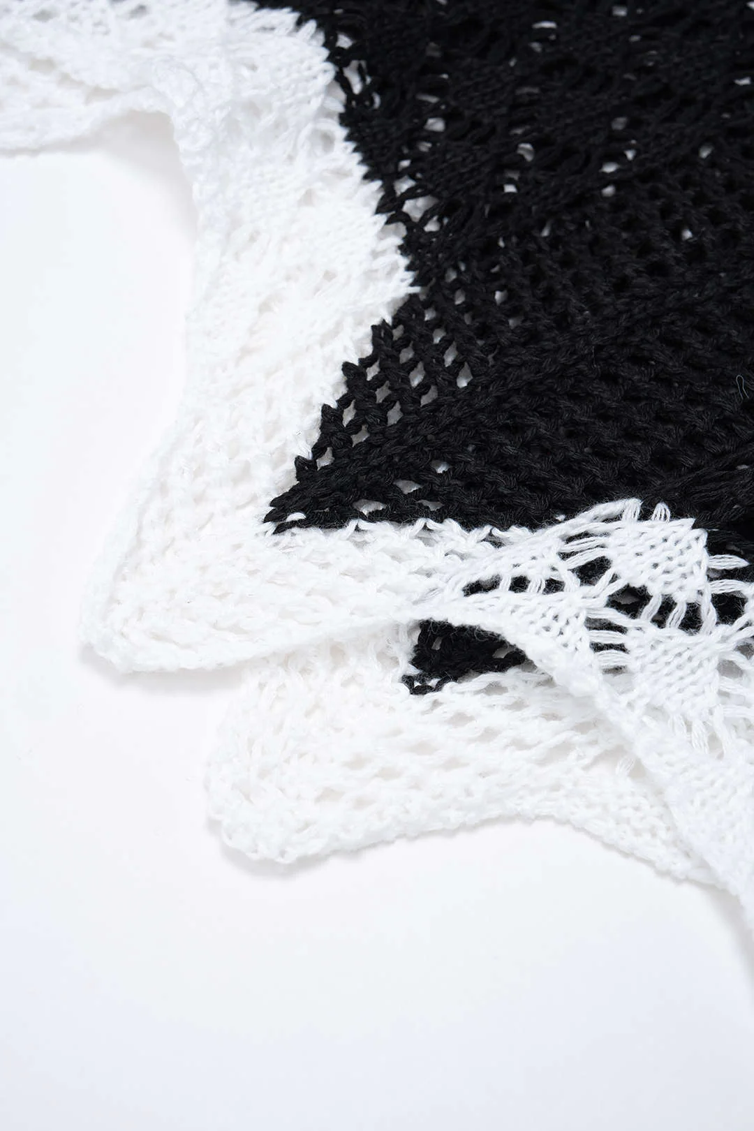 Knit Contrast Hollow Out Tank Top And Skirt Set - Image 6