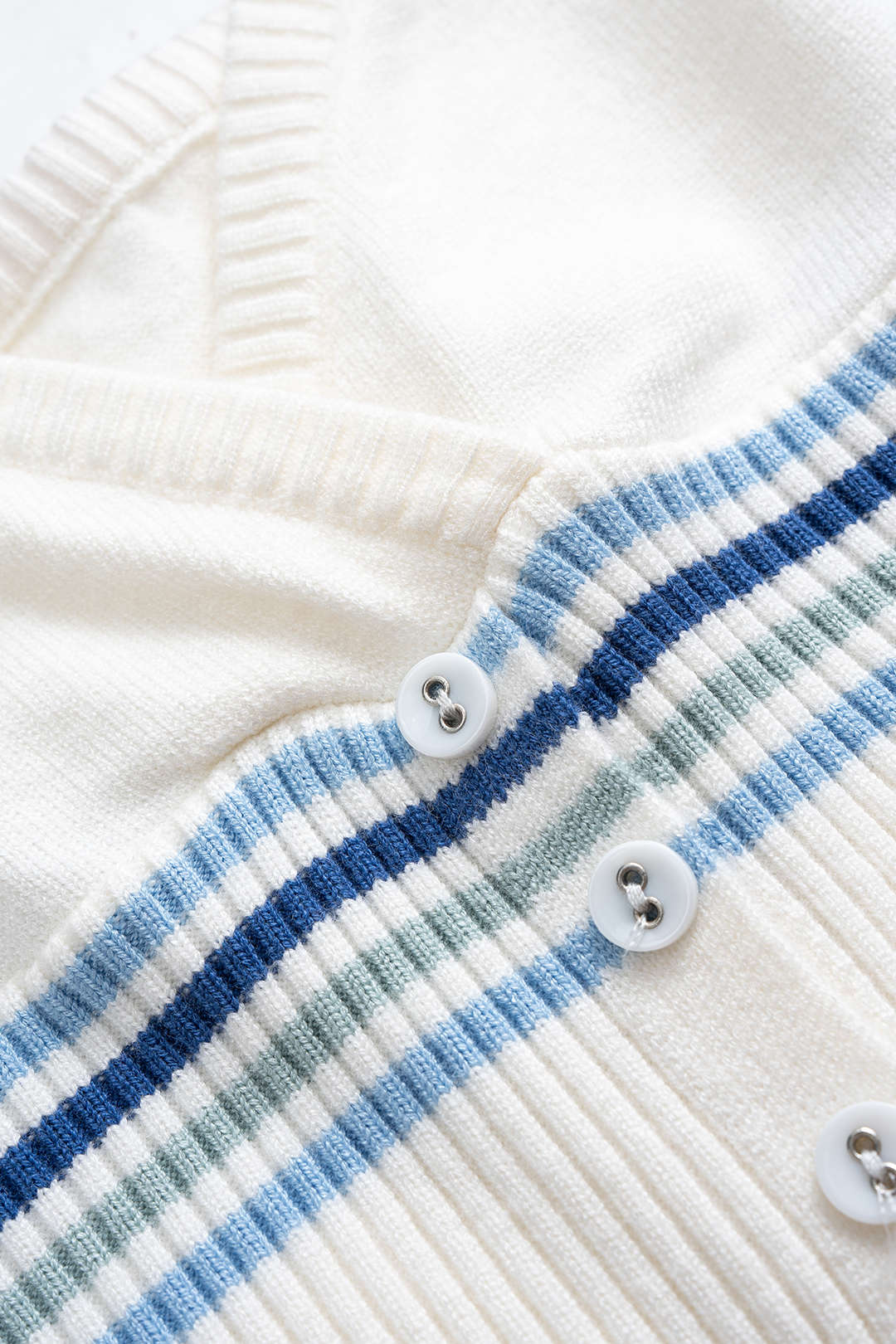 Knit Contrast Cami Top - Image 3