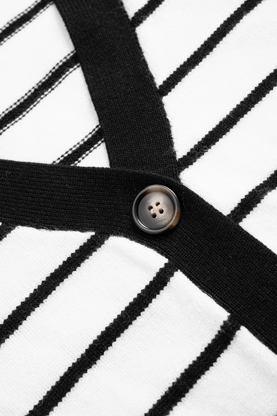 Knit Contrast Stripes Print V-Neck Button Cardigan - Image 6