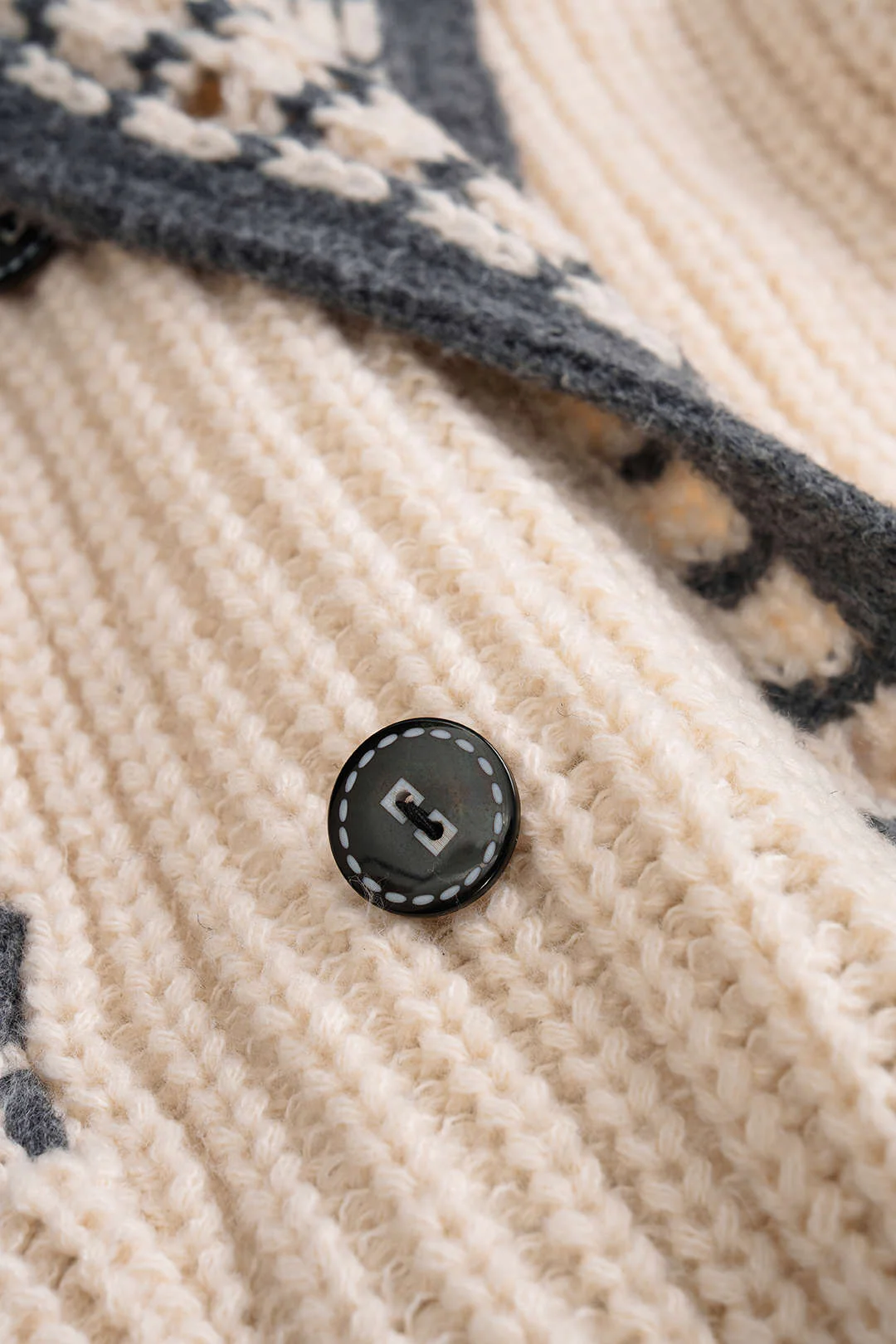 Knit Color Block Button Long Sleeve Cardigan - Image 5
